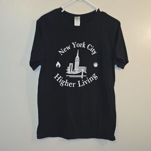 Gildan Black Short Sleeve Tee New York City Higher Living Cannabox